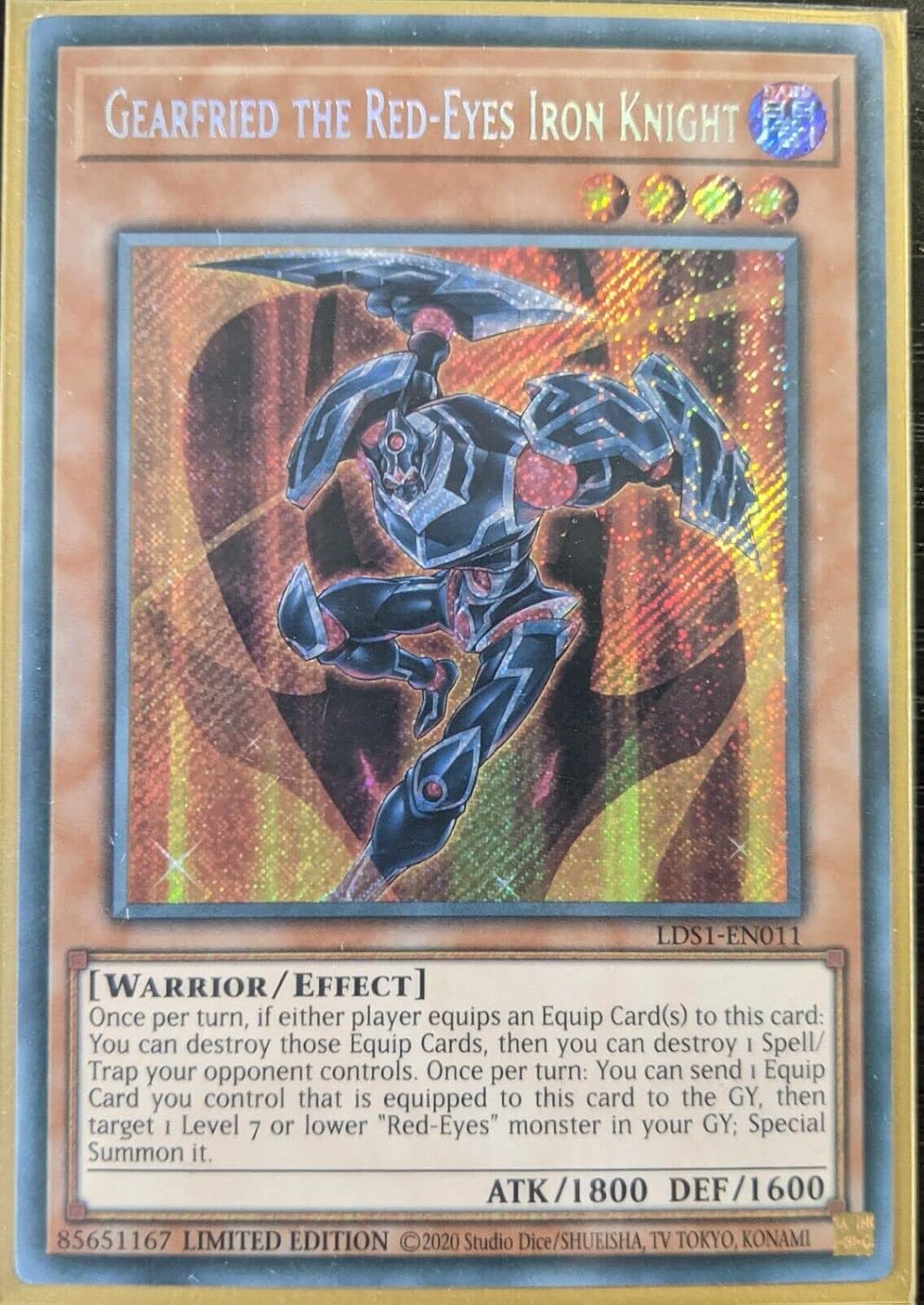 Gearfried The Red-Eyes Iron Knight - LDS1-EN011